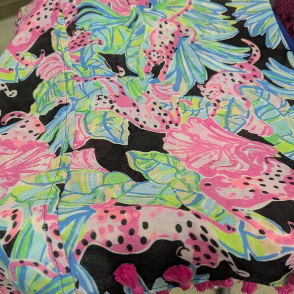 Lilly Pulitzer Resort Infinity Loop Scarf - Onyx with Fringe | Jaguar Jungle Cat - Picture 4 of 5